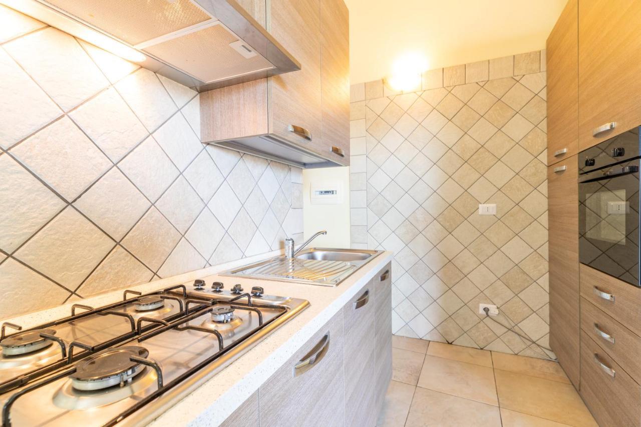 Vista Mare Apartment 4 Olbia Bagian luar foto